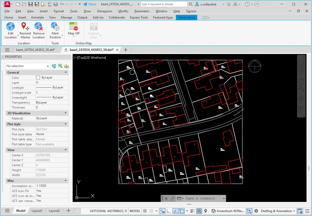 Kadastrale kaart ingeladen in AutoCAD als basis voor de situatietekening